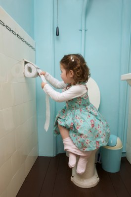 child-on-toilet-istock_000017495253_small.jpg